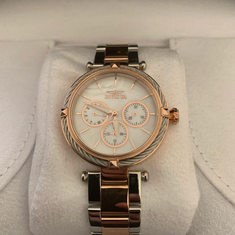 INVICTA BOLT WOMEN TOW TONE WATCH